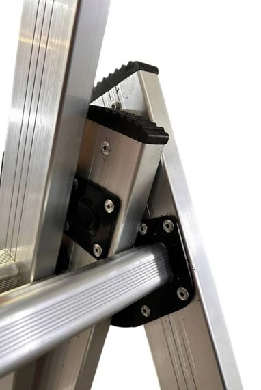 Драбина алюмінієва трисекційна GTM KME308 3x8 сходинок 2.18-4.88м (KME308) (39945) | Зображення 3