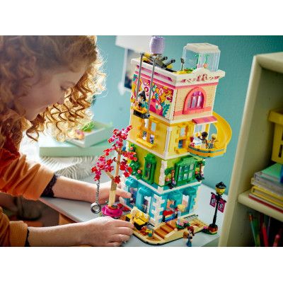 Конструктор LEGO Friends Хартлейк-Сити. Общественный центр 1513 деталей (41748) - Топ Продаж! | Зображення 3