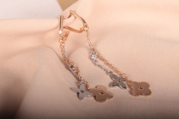 Сережки из белого и красного золота