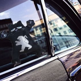Игрушка кот Саймона в машину c вышивкой Peugeot пежо черный автомобилисту 01584