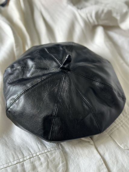 Жіночий берет зі штучної шкіри Чорний 55-57р One size  (2654) | Зображення 4