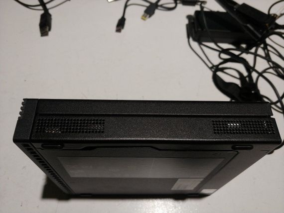 Неттоп Lenovo Thinkcentre m75q Gen2 USFF / AMD Ryzen 3 PRO 5350GE (4 (8) ядер по 3.6 - 4.2 GHz) / 8 GB DDR4 / 256 GB SSD / AMD RX Vega 6 / USB 3.1 / Windows 11 / Блок питания в комплекте б/у | Зображення 7