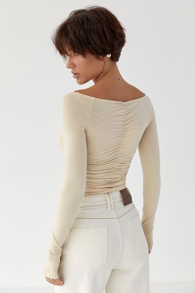 Короткий лонгслів із драпіруванням - бежевий цвет, M (є розміри) | Зображення 1