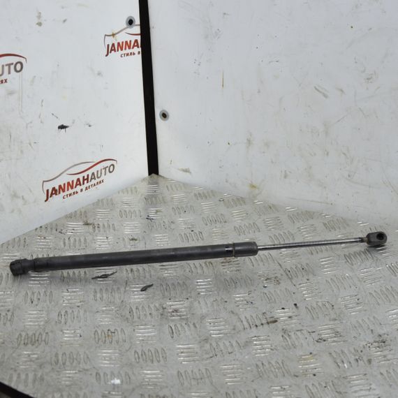 Амортизатор кришки багажника Volkswagen Touran 2003-2010 Газова пружина Фольксваген Туран 1T0827550C