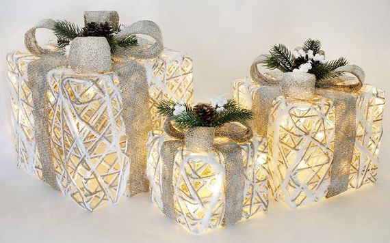 Набір декоративних подарунків - 3 коробки 15х20см, 20х25см, 25х30см з LED-підсвіткою, білий з бежевими бантами | Зображення 1