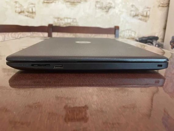 Ноутбук HP 15-da2658ng / 15.6" (1920x1080) TN / Intel Core i5-10210U (4 (8) ядра по 1.6 - 4.2 GHz) / 8 GB DDR4 / 256 GB SSD / Intel UHD Graphics / WebCam  б/в | Зображення 4