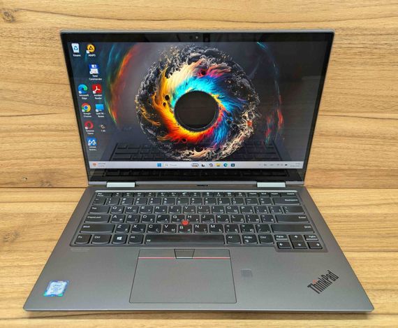 Ноутбук-трансформер Lenovo ThinkPad X1 Yoga gen4 / 14" (2560x1440) IPS Touch / Intel Core i7-8665U (4 (8) ядра по 1.9 - 4.8 GHz) / 16 GB DDR3 / 512 GB SSD / Intel UHD Graphics / WebCam / TouchID / Windows 11 б/в + Подарунок Бездротова миша / USB | Зображення 1