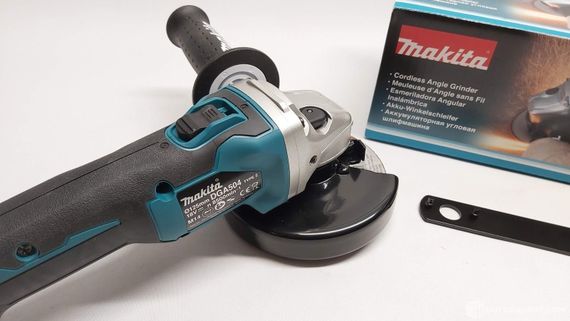 Шліфмашина кутова акумуляторна Makita DGA504Z (125 мм, 8500 об/хв, BL, LXT, без акумуляторів та зарядного пристрою) | Зображення 5