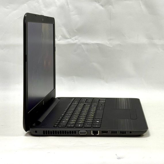 Ноутбук HP 250 G5 / 15.6" (1366x768) TN / Intel Core i5-7200U (2 (4) ядра по 2.5 - 3.1 GHz) / 8 GB DDR3 / 128 GB SSD / AMD Radeon R5 M330, 2 GB GDDR3, 64-bit / WebCam / Windows 10 Pro б/в | Зображення 4