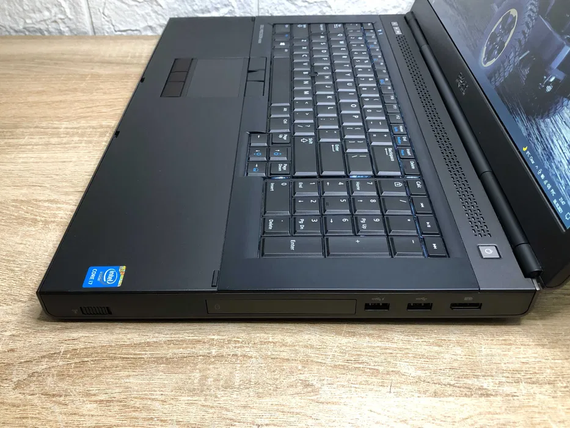 Для монтажу та ігор Ноутбук Dell M6800 - 17 дюймів + Core i7 8 ядер + Гарантія | Зображення 4
