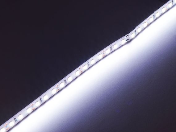 Світлодіодна LED стрічка PROLUM™ 12V; 2835\120; IP20; Series "PRO", Білий (5500-6000К) | Зображення 5