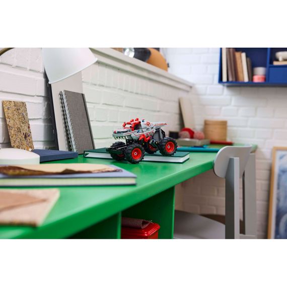 Конструктор LEGO Technic Monster Jam ThunderROARus з інерційним двигуном (42200) | Зображення 8