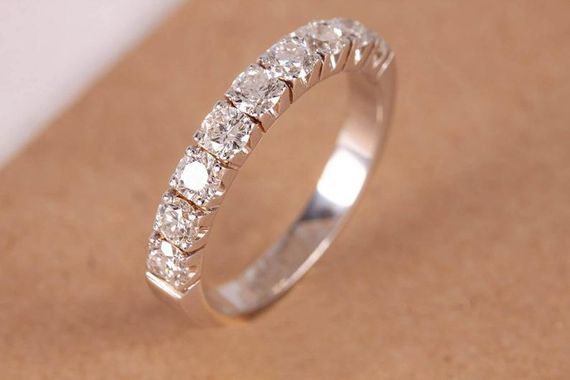 Кольцо из белого золота с фианитами | Зображення 8