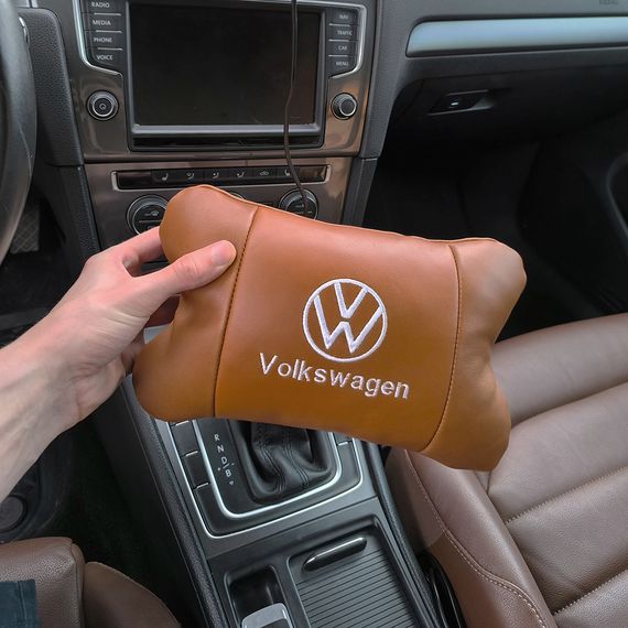 Набор подушек 2шт для автомобиля Volkswagen из натуральной коричневой кожи. Подушки на подголовник | Зображення 6