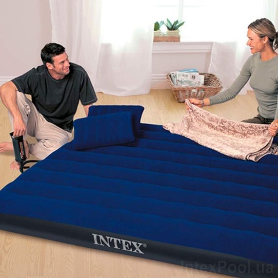 Двухместный надувной матрас Intex 64765 Classic Downy Airbed 203х152х25см насос+ 2 подушки | Зображення 2
