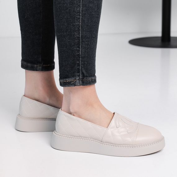 Лоферы женские Fashion Camilla 3895 38 размер 24,5 см Бежевый | Зображення 3