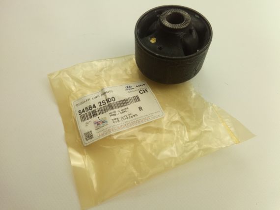 Сайлентблок переднього важеля (задній) ix35, MOBIS (545842S100) (54584-2S100)