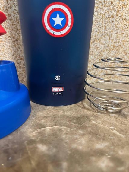 Спортивний шейкер BlenderBottle Classic Loop PRO 28oz/820ml Marvel Capitan Amerika (600557) | Зображення 7