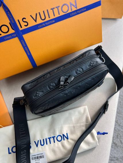 Месенджер чорний Louis Vuitton Alpha Wearable Monogram Shadow c860 | Зображення 4