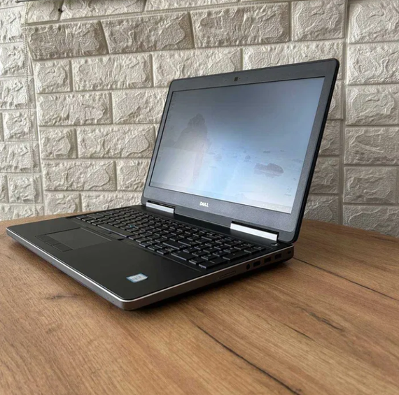 Ноутбук Dell Precision 7520 15.6" FHD Xeon E3 16Gb SSD 128Gb+HDD500 AMD VX4130 Б/В | Зображення 2