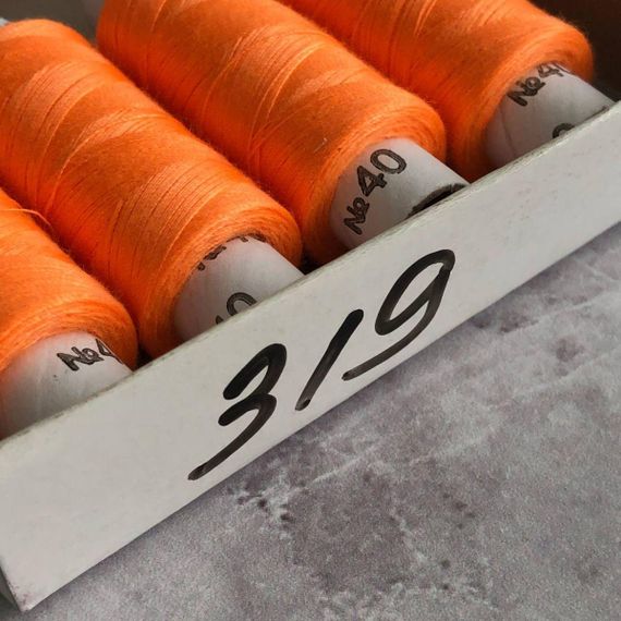 319 Нитки в катушках, швейные 100 полиэстер 40/2 (боб 200м) | Зображення 2