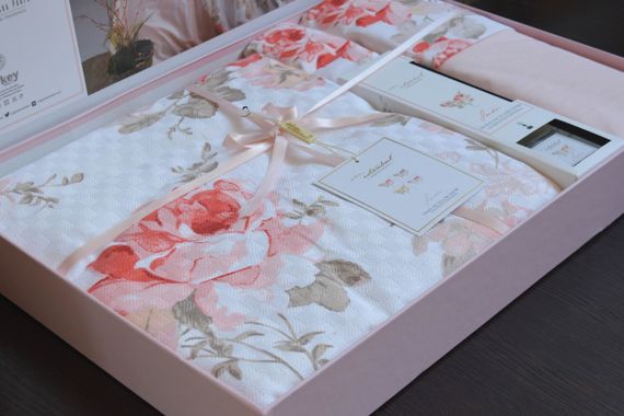 Постільна білизна Istanbul 220×240 Jardin parfum з діфузором і пледом, Kirmizi | Зображення 5