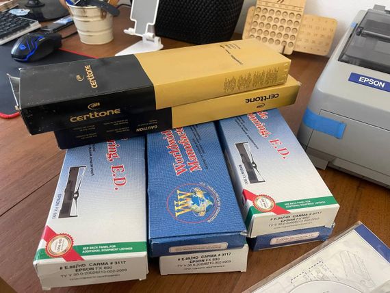 Матричный принтер Epson FX-890 новый, уценка (отсутствует заводская коробка) в комплекте 8 картриджей. | Зображення 6