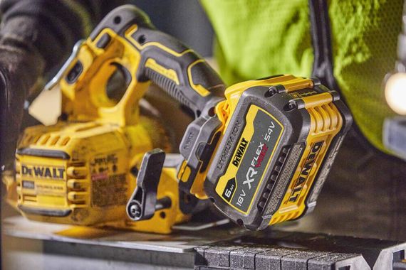 Пила дискова акумуляторна безщіткова 190*30мм DeWALT DCS573NT | Зображення 7