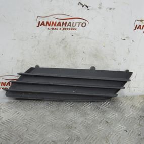 Решітка переднього бампера ліва Opel Astra H III 2004-2007 заглушка протитоманної фари Опель Астра 13117250