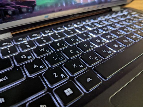 Ультрабук Б-клас Dell Latitude 7430 / 14" (1920x1080) IPS / Intel Core i7-1265U (10 (12) ядер по 3.6 - 4.8 GHz) / 16 GB DDR4 / 480 GB SSD / Intel Iris Xe Graphics / WebCam / TouchID / Windows 11 б/в + Подарунок Бездротова миша / USB | Зображення 5