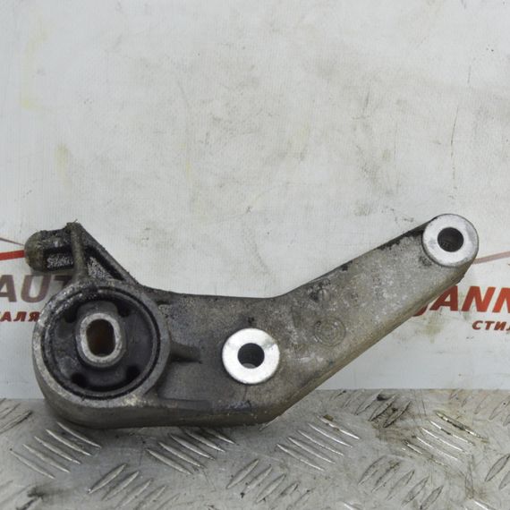 Кронштейн подушки двигуна 1.7 DTI Opel Combo 2001-2020 Опора подушка двигуна Опель Комбо 9227883