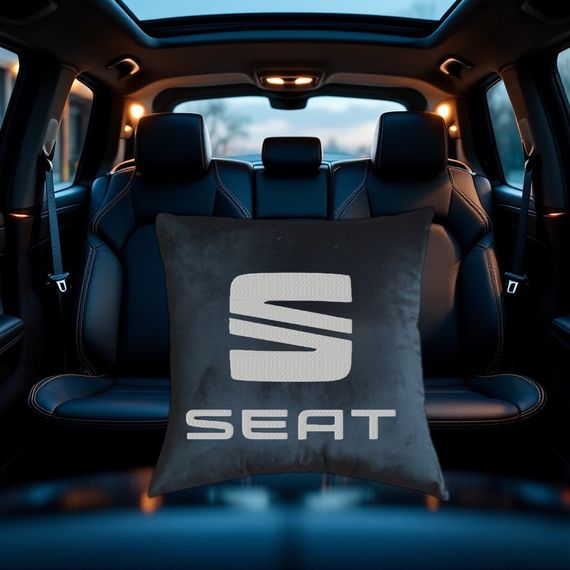 Авто Подушка c вышивкой логотипа марки сиат Seat черный автомобилисту 00168