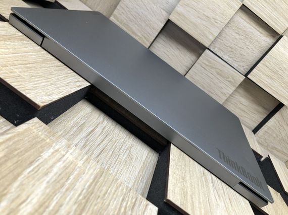Ультрабук Б-клас Lenovo ThinkBook 14-IML / 14" (1920x1080) IPS / Intel Core i5-10210U (4 (8) ядра по 1.6 - 4.2 GHz) / 8 GB DDR4 / 256 GB SSD M.2 / Intel UHD Graphics / WebCam / Fingerprint / HDMI б/в | Зображення 6