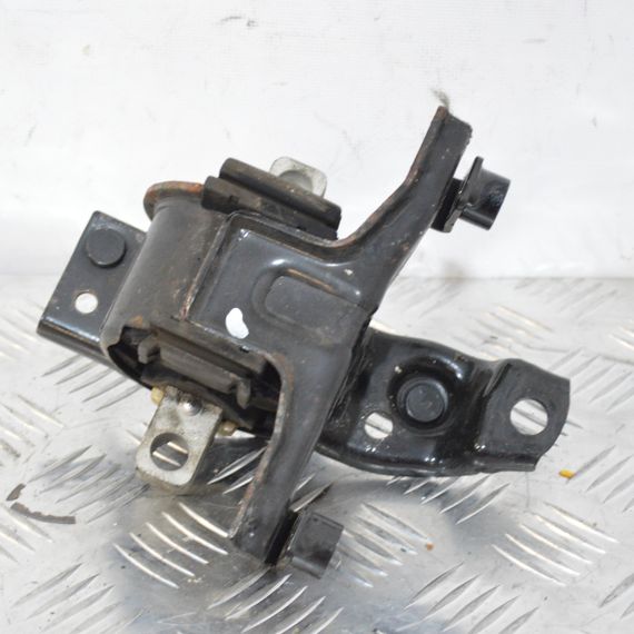 Подушка КПП ліва 1.2 TSI Seat Toledo IV 2012-2019 Опора коробки перемикання передач ліва Сеат Толедо 4 6RF199555D | Зображення 1