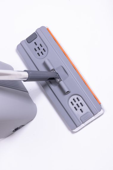 Телескопічна швабра з плоскою насадкою та відро з двома секціями для миття підлоги й віджиму, комплект для прибирання HP-35015-20 | Зображення 1