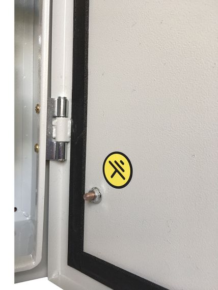 Ящик з перекидним рубильником та запобіжниками ЯРП 250 IP54 Ny95503485 | Зображення 3