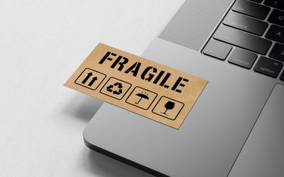 Крафт этикетка с печатью "Fragile" 40x25 мм, 250 шт/рулон, Viskom | Зображення 3