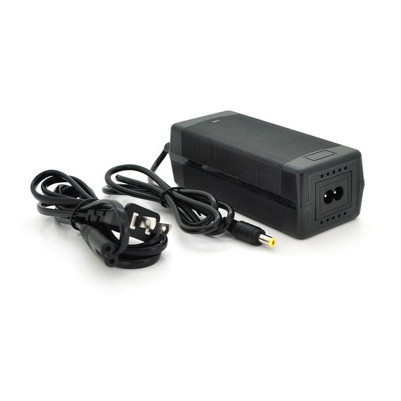 Зарядний пристрій QiSuo QS-126500 для Li-Ion акумуляторів 12.6V 5A, DC5.5x2.1, BOX