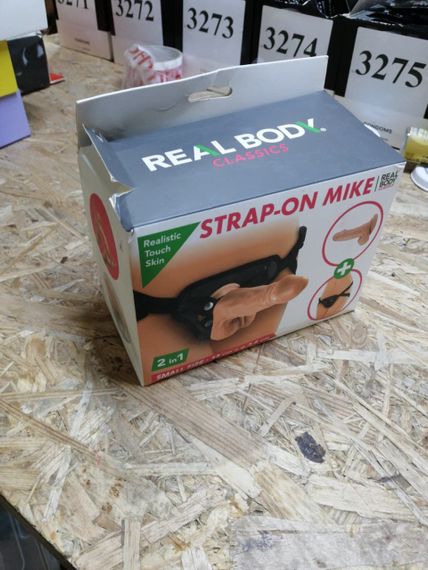 Жіночий страпон-трусики 2в1 Real Body — Mike (м'ята упаковка!!!) | Зображення 1