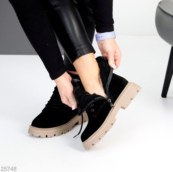 Чорні зимові черевики берці натуральна замша на бежевій підошві | Зображення 5