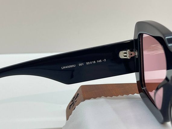 Сонцезахисні окуляри Loewe LW40080U | Зображення 4