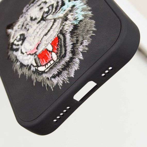 TPU+PC чохол Friends для Apple iPhone 16 Pro (6.3") Black Tiger | Зображення 4