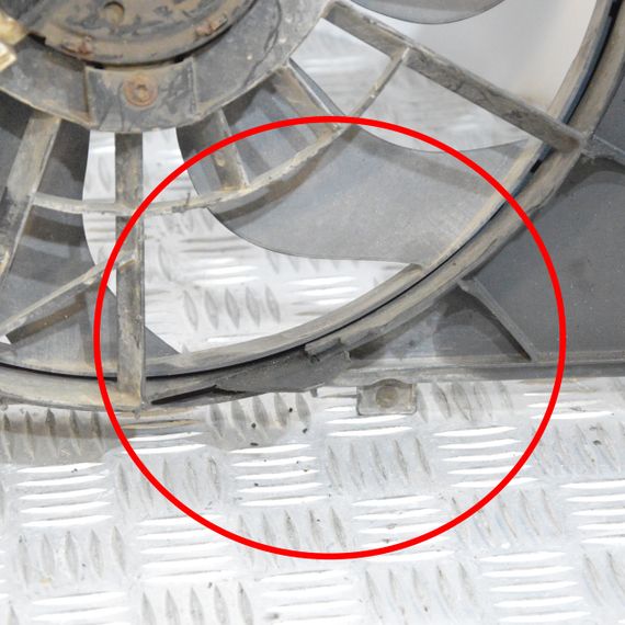 Вентилятор радіатора в зборі Ford Mondeo III 2000-2007 Вентилятор охолодження радіатора Форд Мондео 3 3S718C607BD | Зображення 2