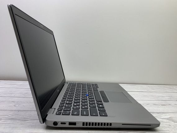Ультрабук Б-клас Dell Latitude 5411 / 14" (1920x1080) IPS / Intel Core i7-10850H (6 (12) ядра по 2.7 - 5.1 GHz) / 8 GB DDR4 / 256 GB SSD / Intel UHD Graphics / WebCam б/в | Зображення 4
