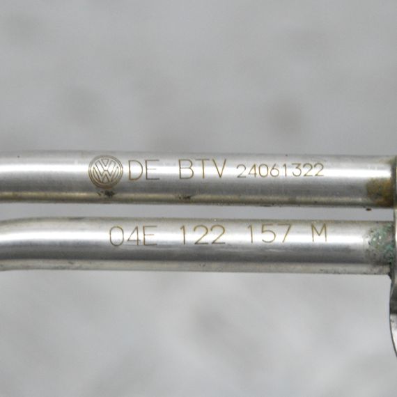 Патрубок системи охолодження 1.2 / 1.4 TSI Volkswagen Golf VII 2012-2020 Трубка води Фольксваген 04E122157M | Зображення 2
