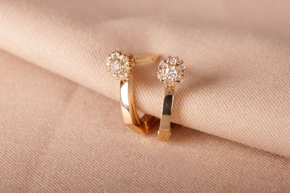 Серьги из желтого золота с бриллиантами | Зображення 3