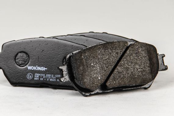 Колодки передні гальмівні Toyota Camry 96-06 (akebono), WOKING (P984300) | Зображення 3