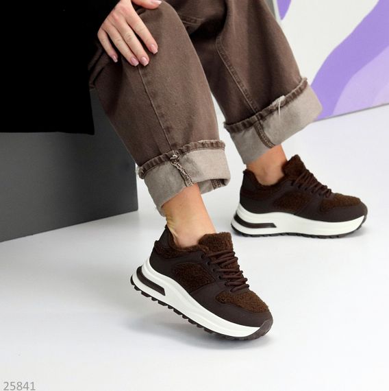 Молодіжні теплі чарівні шоколадні кросівки шок-ціна 37