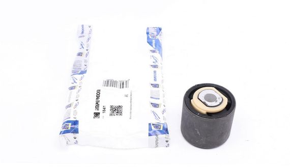 Сайлентблок рычага переднего спереди Opel Omega B 94-03 14x58.5x56  1841