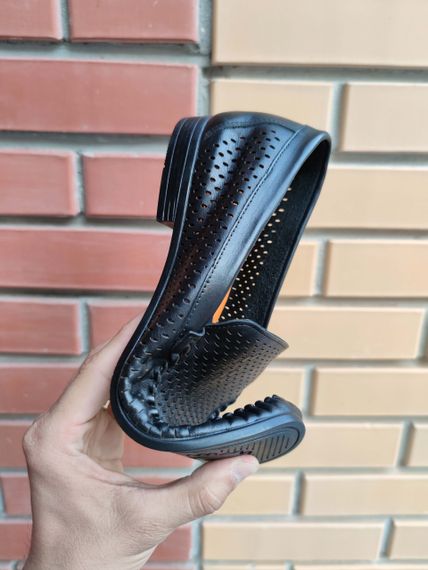 Шкіряні мокасини з перфорацією 41 розмір | Зображення 1
